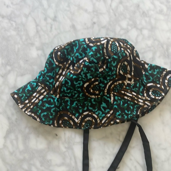 Bucket 🪣 Hat handmade in Africa for kids - Picture 1 of 2